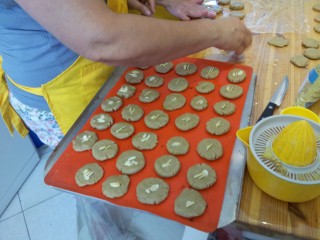 cooking in israel, tahini cookies, halva cookies, israeli recipes
